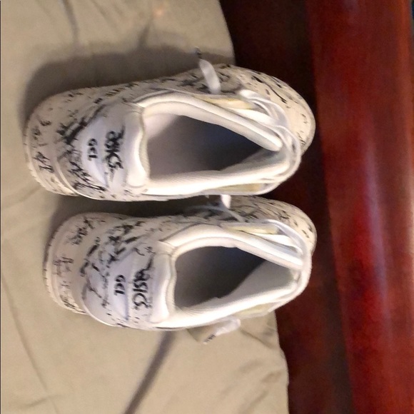 ASICS gel - Picture 3 of 3